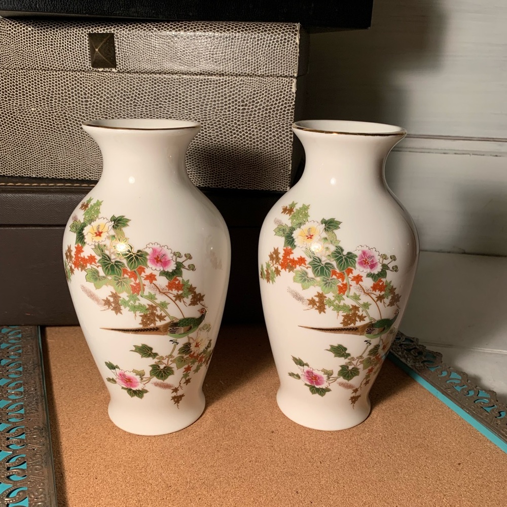 Vintage Japanese Peasant Bird Vases (B4)